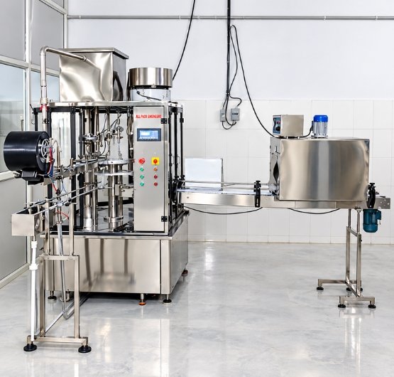Semi Automatic 3 BPM Filling Machine